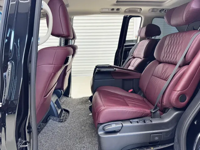 Honda Elysion — Фото автомобиля 8