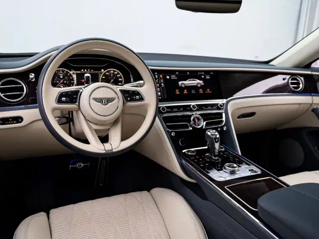 Bentley Flying Spur — Фото автомобиля 3