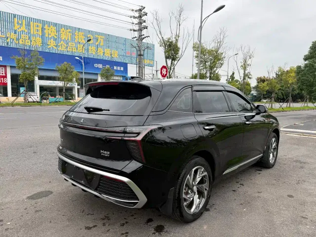 Hongqi HS3 PHEV — Фото автомобиля 6