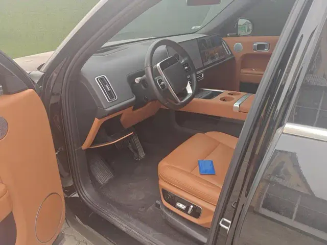 Li Auto L7 — Фото автомобиля 9