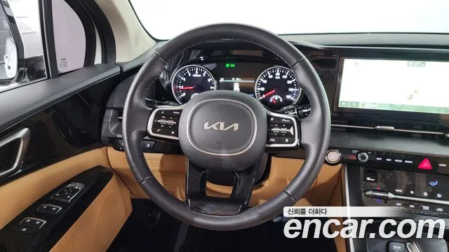 Kia Canival — Фото автомобиля 11