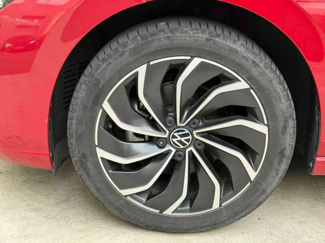 Volkswagen Golf — Фото автомобиля 13