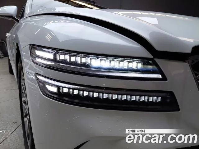 Genesis G80 Бензин 2.5 турбо AWD — Фото автомобиля 21