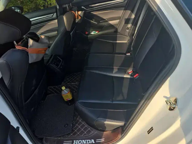 Honda Accord — Фото автомобиля 11