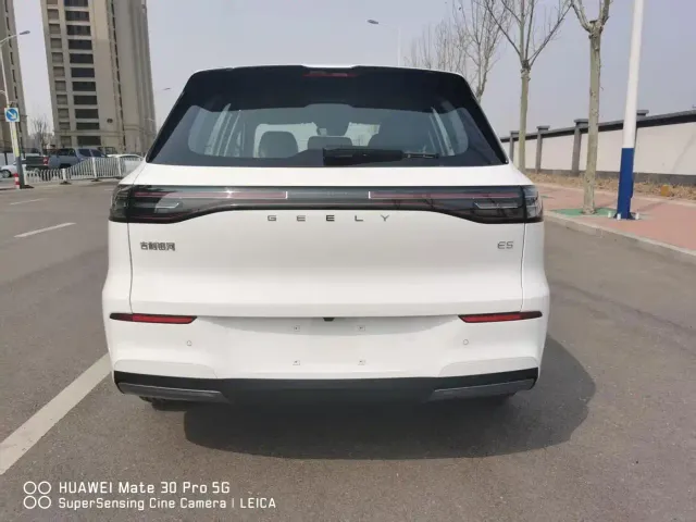 Geely Galaxy E5 — Фото автомобиля 5