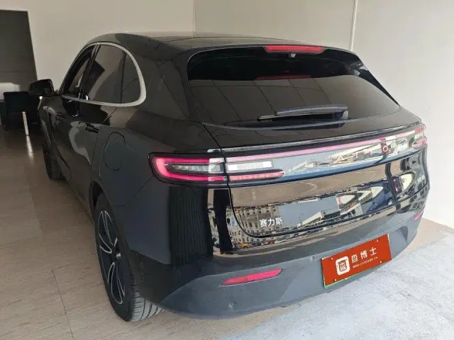 AITO Wenjie AITO M5 2024 Extended Range Max RWD Advanced Smart Driving Edition — Фото автомобиля 8
