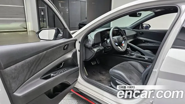 Hyundai AVANTE — Фото автомобиля 11