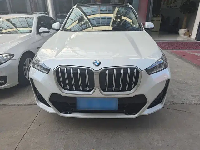BMW X1 — Фото автомобиля 2