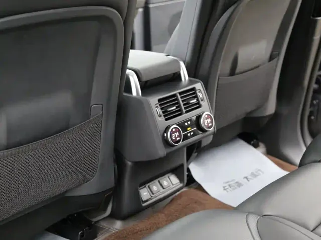 Land Rover Discovery 2024 Model 300PS S — Фото автомобиля 20
