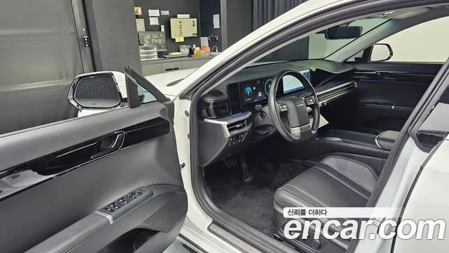 Hyundai Grandeur GN7 — Фото автомобиля 10