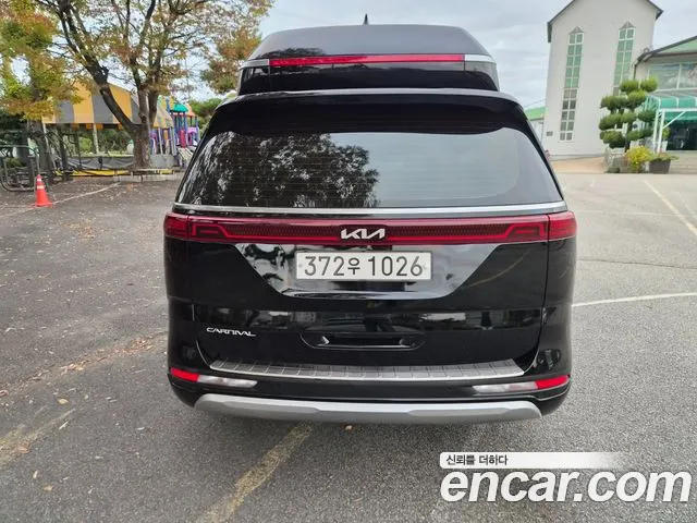 Kia Carnival 4th Gen — Фото автомобиля 4