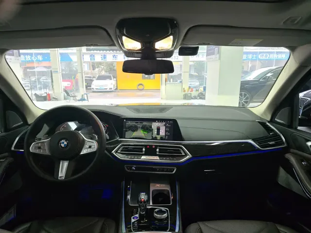 BMW X5 — Фото автомобиля 8