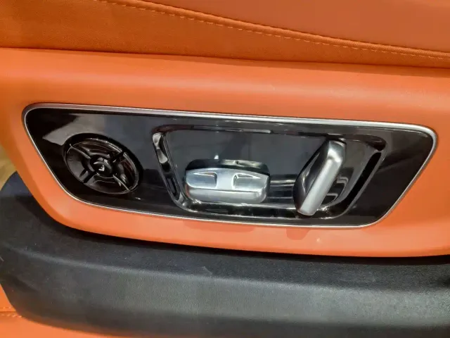 Li Auto L9 — Фото автомобиля 10