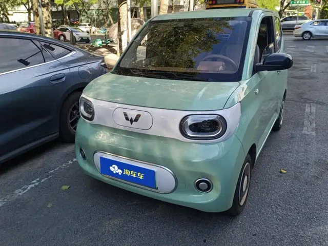 Фотография автомобиля — Wuling Hongguang Mini EV