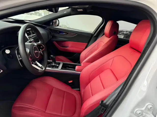 Jaguar XEL — Фото автомобиля 5
