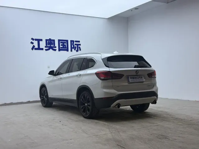 BMW X1 — Фото автомобиля 22