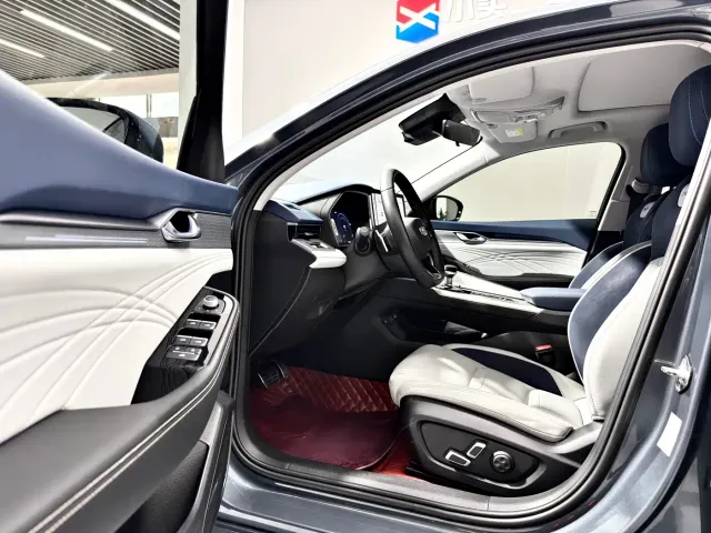 Geely Xingrui — Фото автомобиля 4
