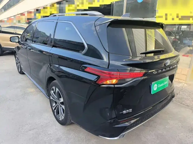 Toyota Granvia — Фото автомобиля 4