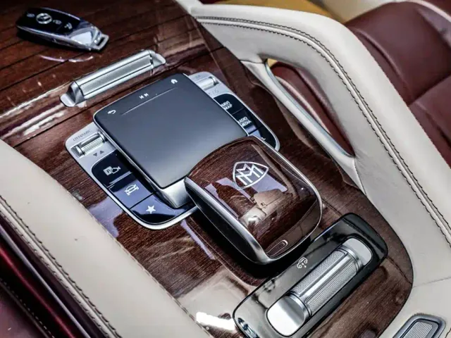 Mercedes-Benz Maybach GLS — Фото автомобиля 20