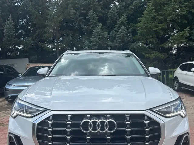 Audi Q3 — Фото автомобиля 2