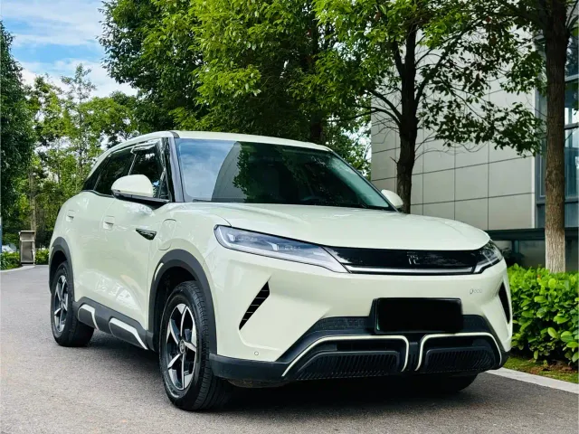 BYD Yuan UP — Фото автомобиля 3