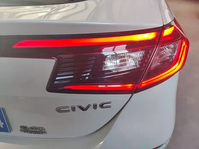 Honda Civic — Фото автомобиля 7