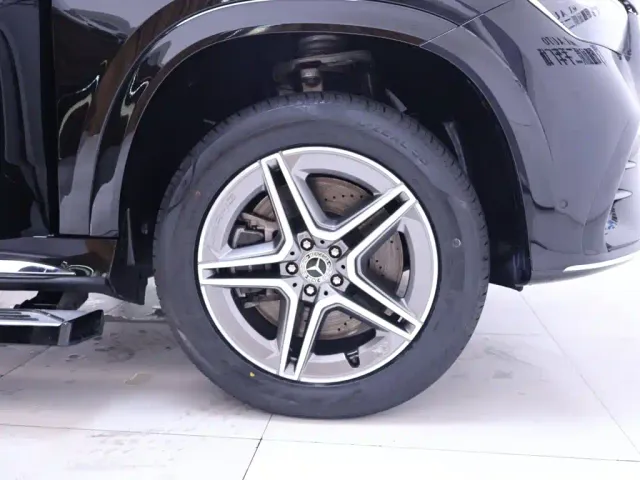 Mercedes-Benz GLE-Class — Фото автомобиля 6