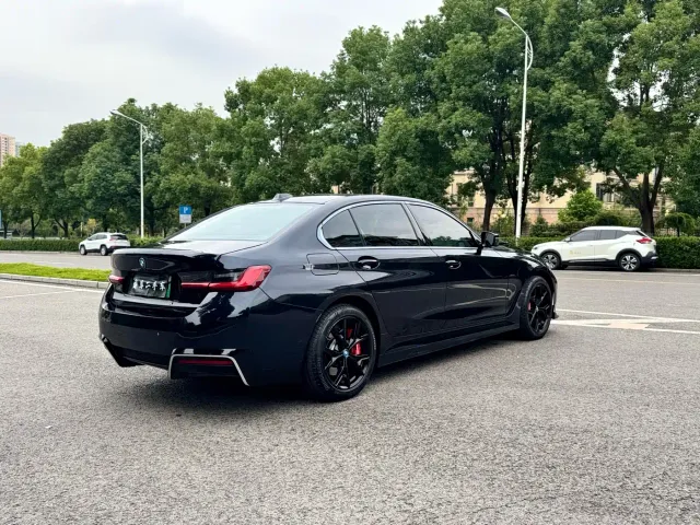 BMW i3 — Фото автомобиля 18