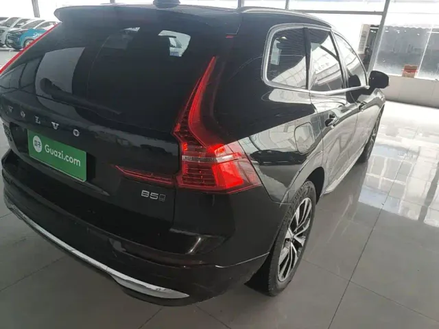 Volvo XC60 — Фото автомобиля 7
