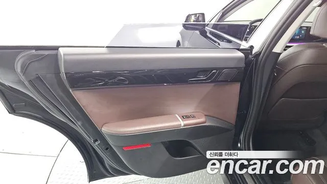 Hyundai Grandeur GN7 — Фото автомобиля 14