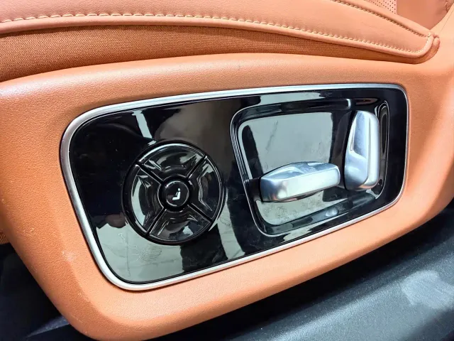 Li Auto L7 — Фото автомобиля 19