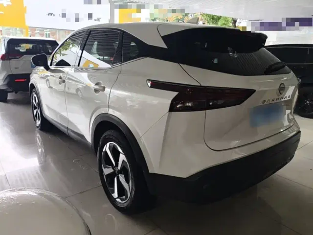 Nissan Qashqai — Фото автомобиля 4