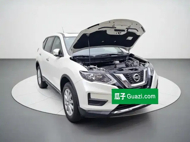 Nissan X-Trail — Фото автомобиля 3