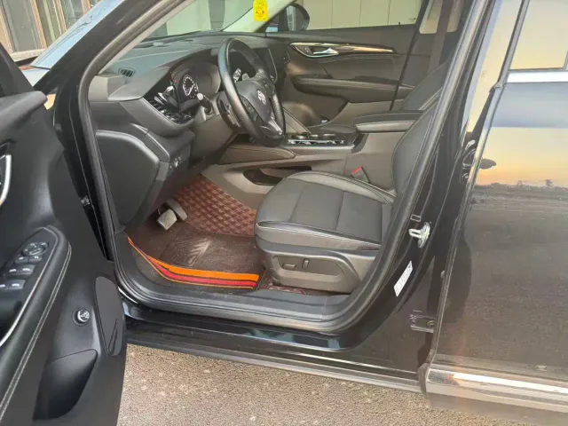 Buick Envision Plus — Фото автомобиля 9