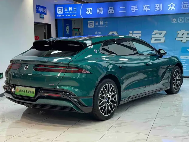 Denza Z9GT — Фото автомобиля 6