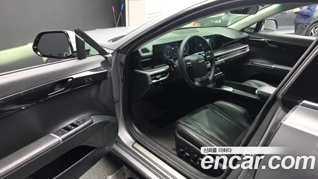 Hyundai Grandeur GN7 — Фото автомобиля 15