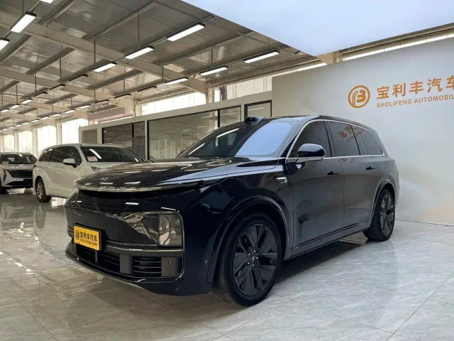 Фотография автомобиля — Li Auto L9