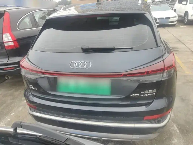 Audi Q4 e-tron — Фото автомобиля 5