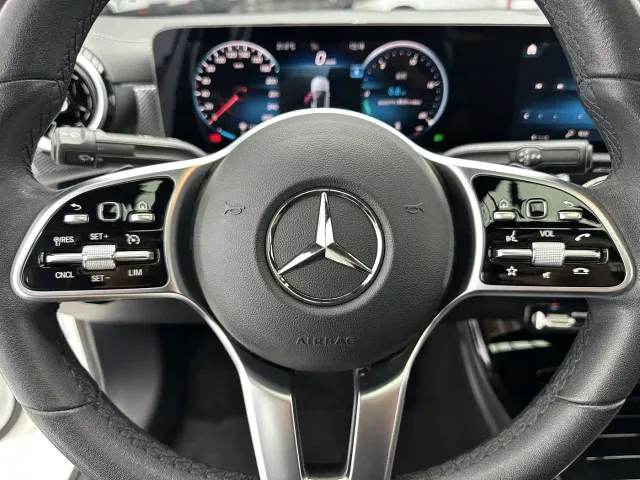 Mercedes-Benz A-Class — Фото автомобиля 13