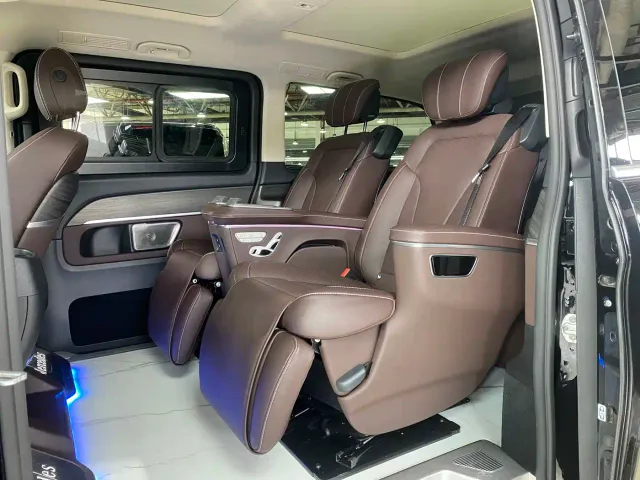 Mercedes-Benz V-Class — Фото автомобиля 10