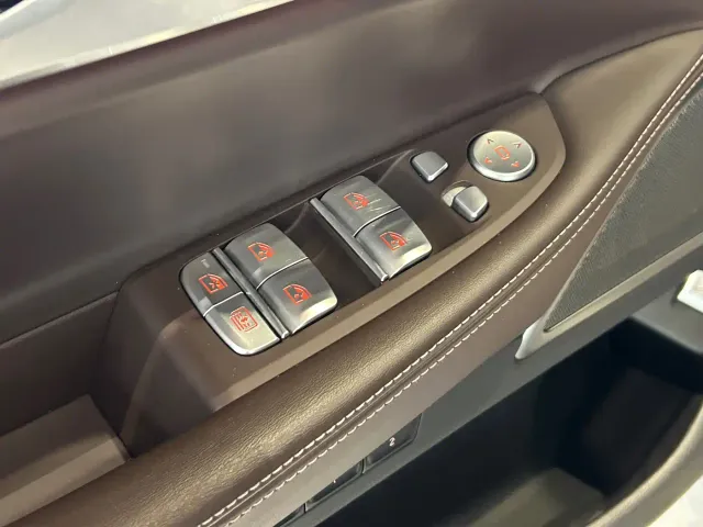 BMW 7 Series — Фото автомобиля 4