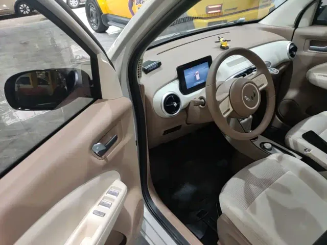 Wuling Hongguang Mini EV — Фото автомобиля 15