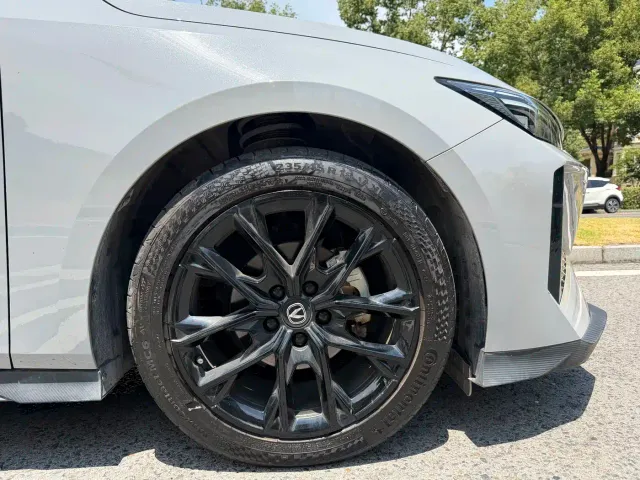 Changan Changan UNI-V 2024 1.5T Deluxe — Фото автомобиля 23