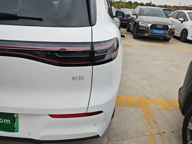 Geely Galaxy E5 — Фото автомобиля 7