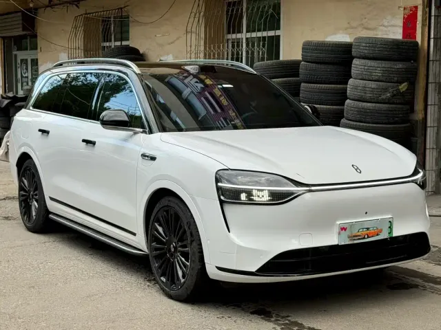 Aito M9 — Фото автомобиля 3