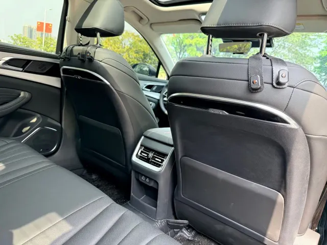 Hongqi H5 — Фото автомобиля 18