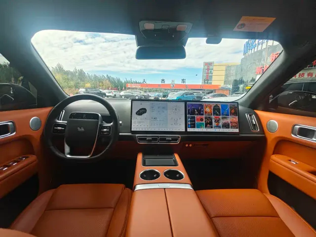 Li Auto L8 — Фото автомобиля 3