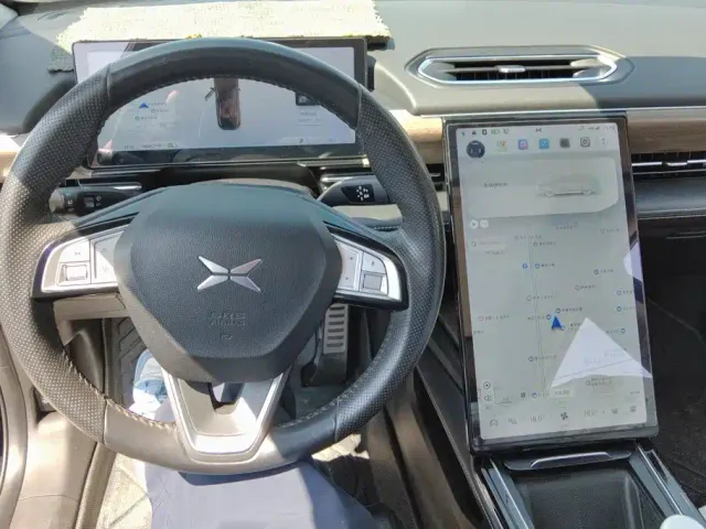 Xpeng P5 — Фото автомобиля 12
