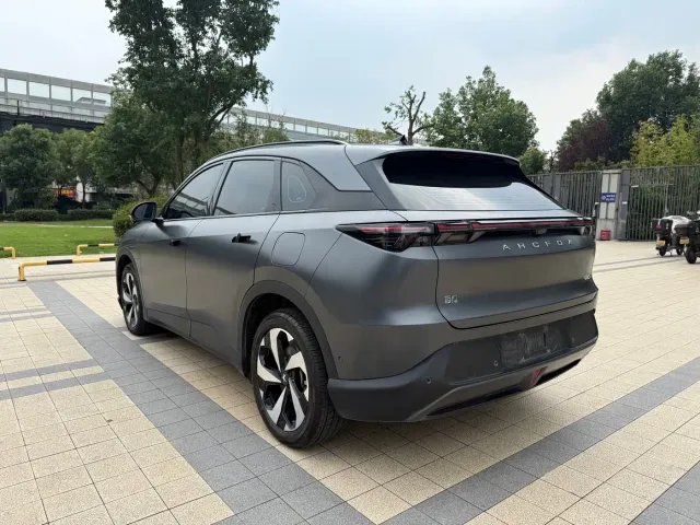 Arcfox Alpha T5 — Фото автомобиля 15