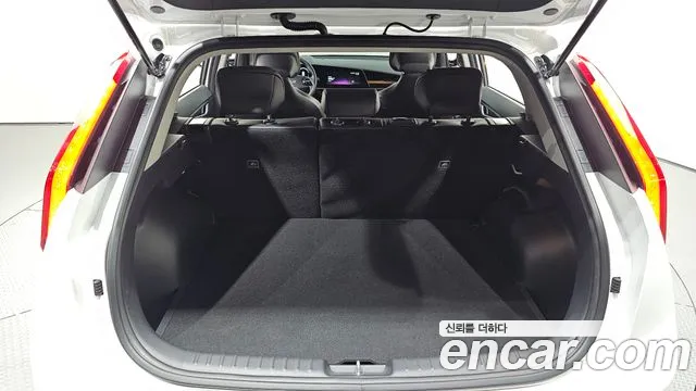 Kia Niro Niro (New) — Фото автомобиля 22